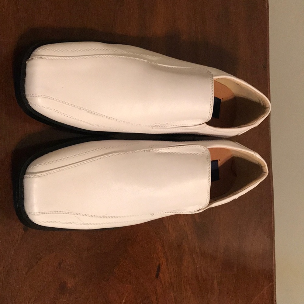 Men’s dress shoes